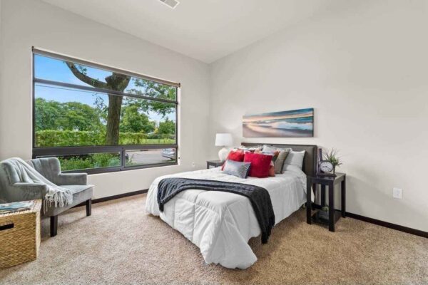 staged_bedroom staged_bedroom
